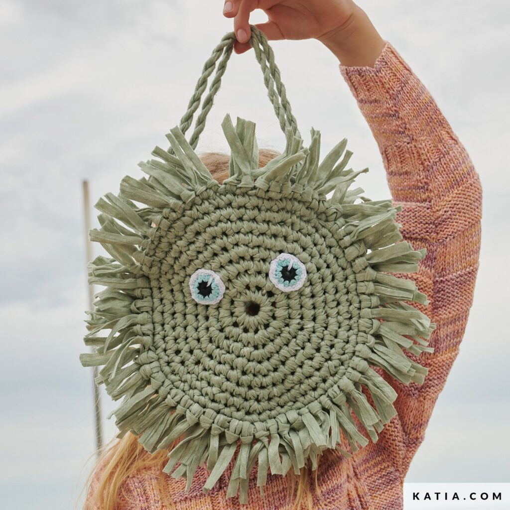pattern-knit-crochet-kids-bag-spring-summer-katia-6253-18a-g-1024x1024